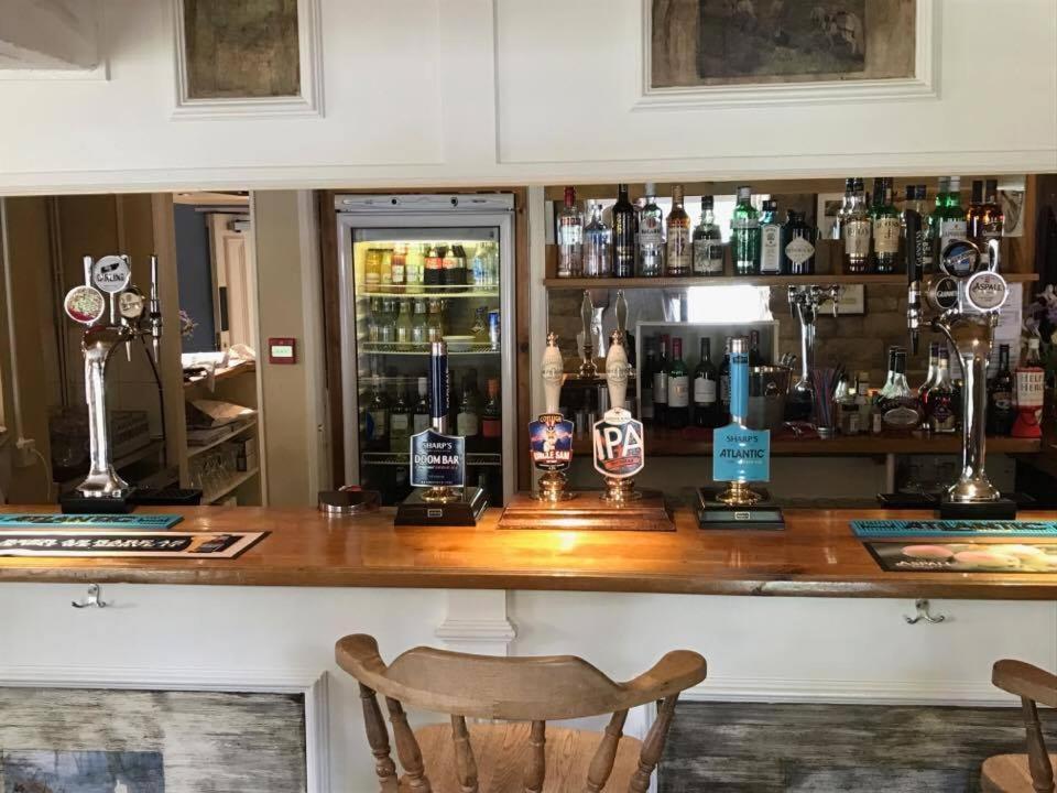 The Coach House Inn 奥克姆 外观 照片