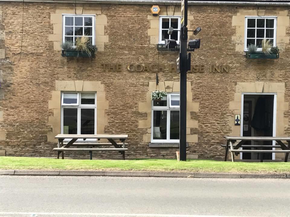 The Coach House Inn 奥克姆 外观 照片