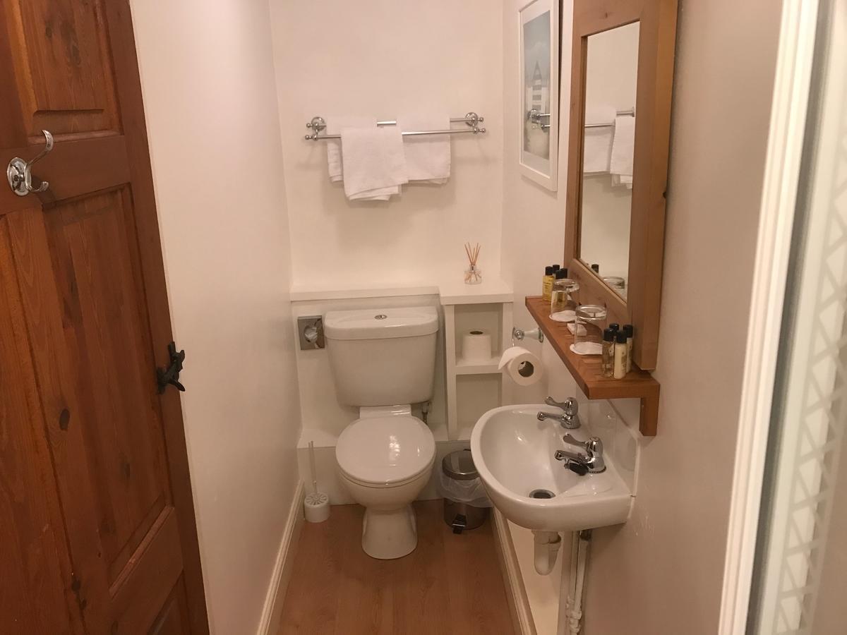 The Coach House Inn 奥克姆 外观 照片